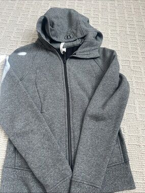 Lululemon size 4 full zip scuba hoodie, dark heathered grey.  Excellent conditio